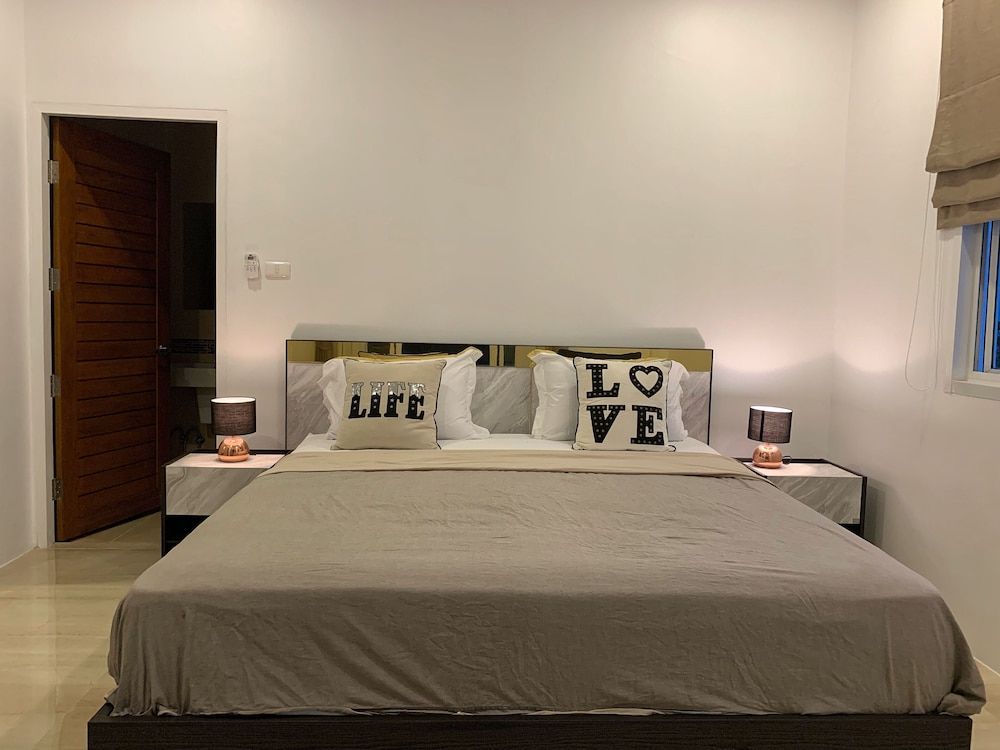 Private Villa with Pool near Laguna Deluxe Villa 5