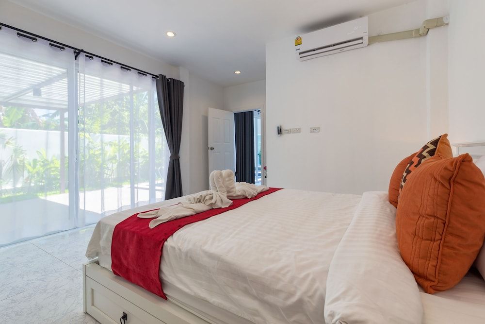 Private Villa with Pool near Laguna 3-Bedroom Private Pool Villa 5