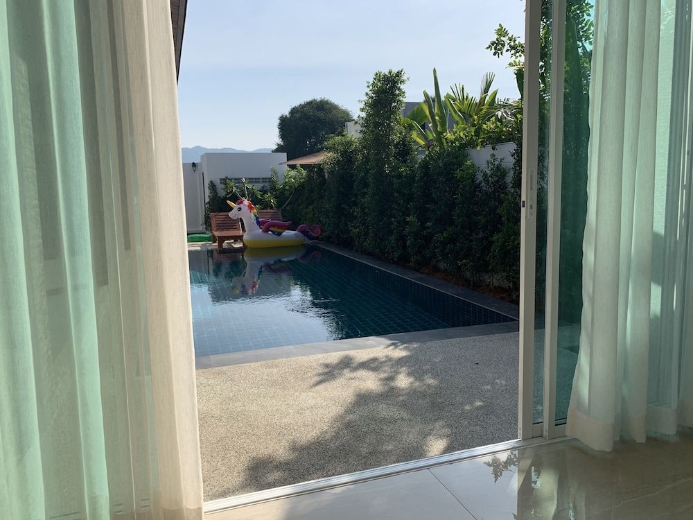 Private Villa with Pool near Laguna Deluxe Villa 23