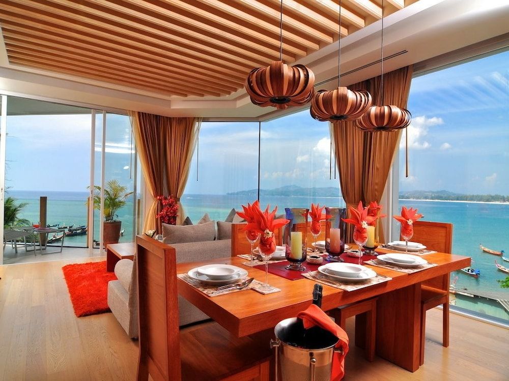 Beachfront Phuket Seaview Suites Grand Suite 4