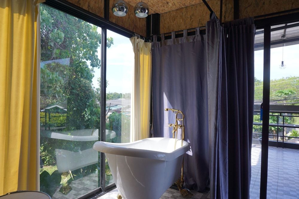 undefined Near Beach Hostel - Adults Only 9