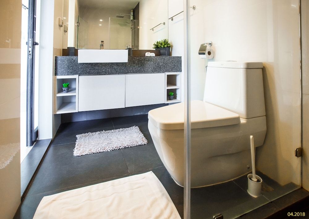 6th Avenue Phuket Surin - by Holy cow Comfort Apartment 28