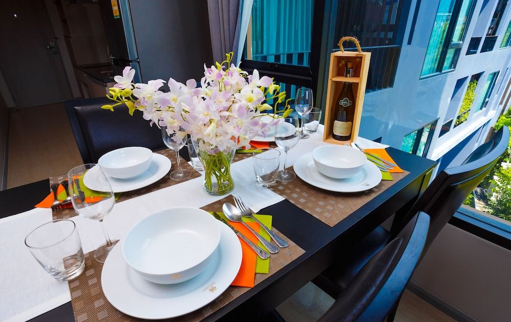 6th Avenue Phuket Surin - by Holy cow Comfort Apartment 21