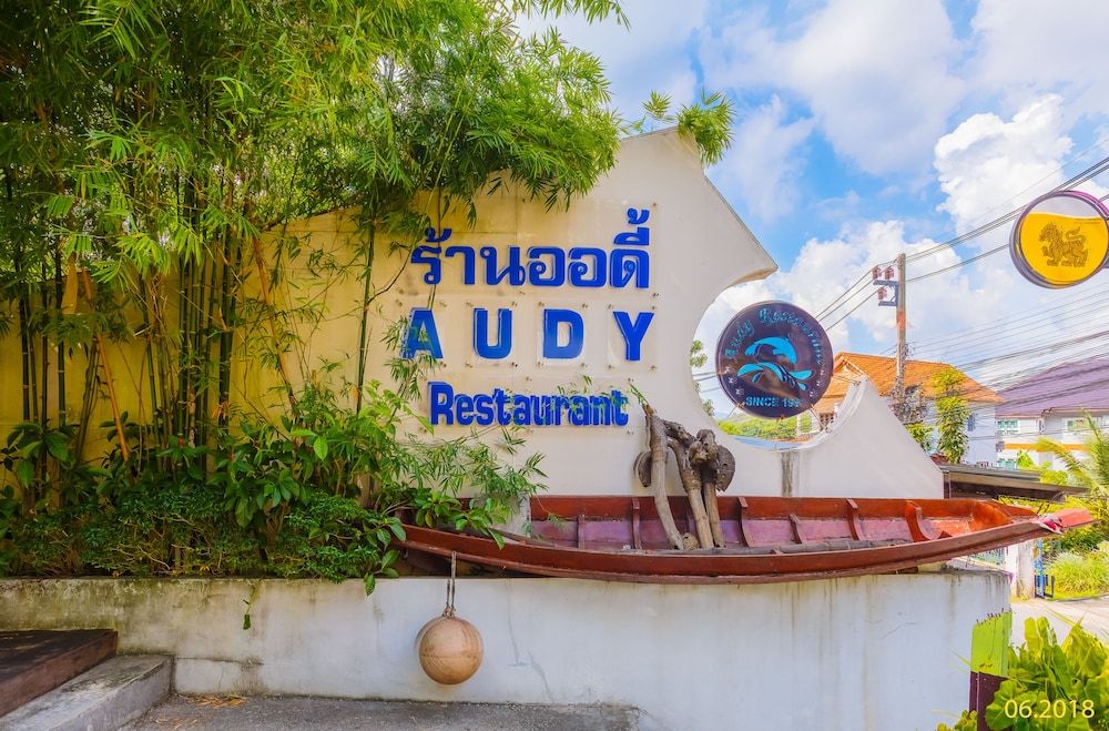 undefined The Aristo Beach by Holy Cow 510 Sea View 8