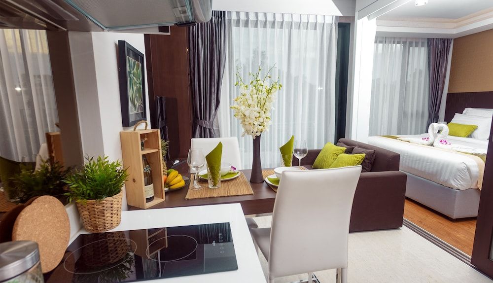 undefined The Aristo by Holy Cow 421 8