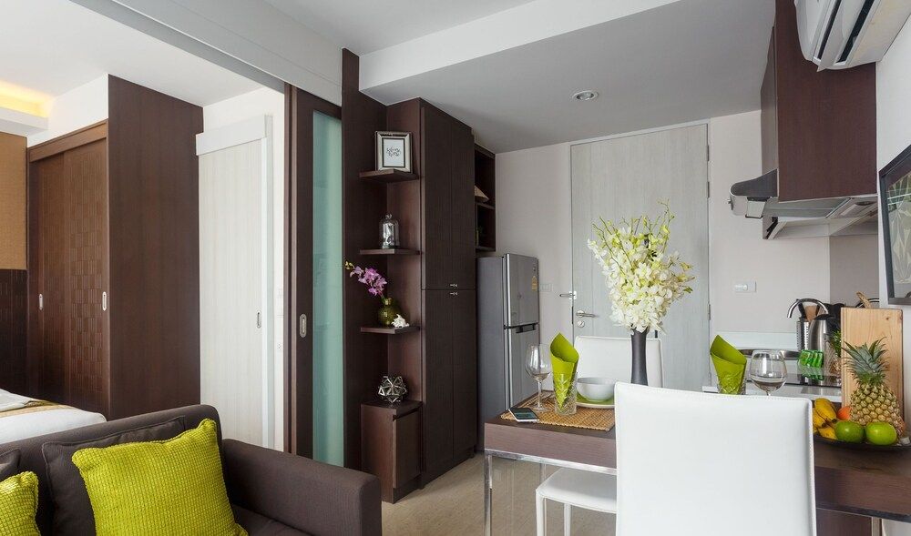 undefined The Aristo by Holy Cow 421 9