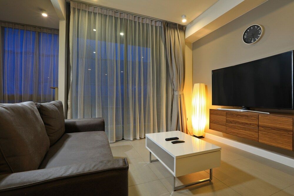 Oceanstone Phuket by Holy Cow 705 Studio Suite 13