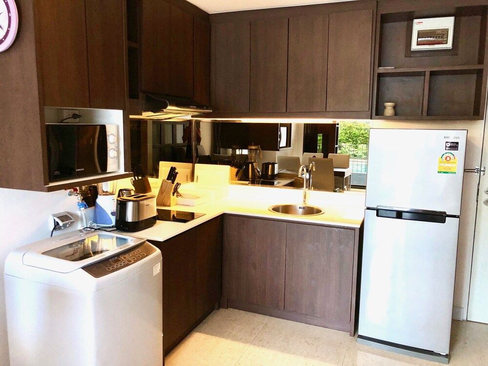 The Aristo 104 by Holy Cow Exclusive Apartment 4