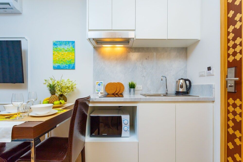 undefined The Aristo-2 by Holy Cow 614 9