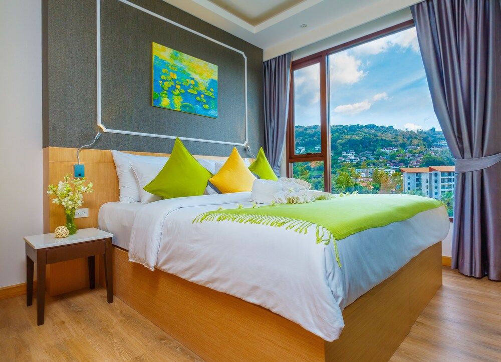 undefined The Aristo-2 by Holy Cow 614 5