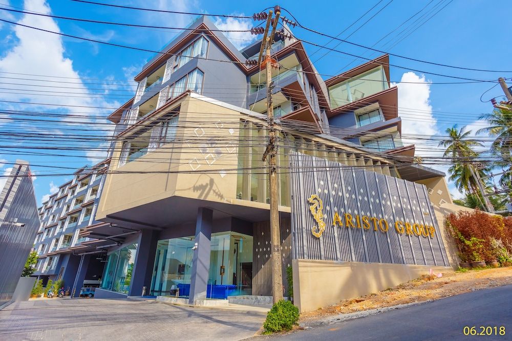 undefined The Aristo-2 by Holy Cow 614