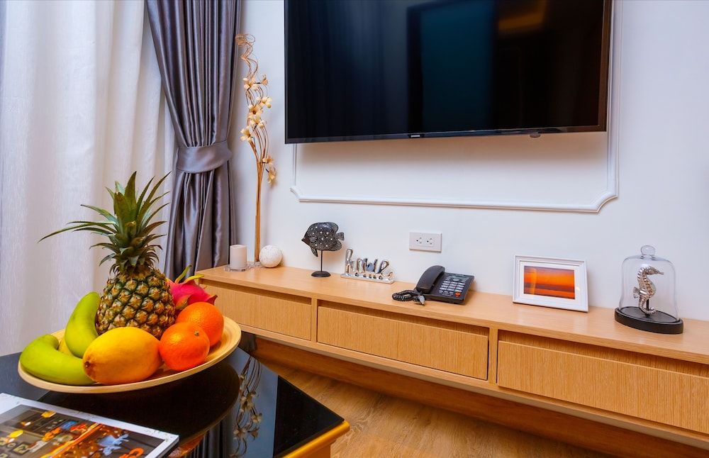 The Aristo Beach by Holy Cow Studio 27