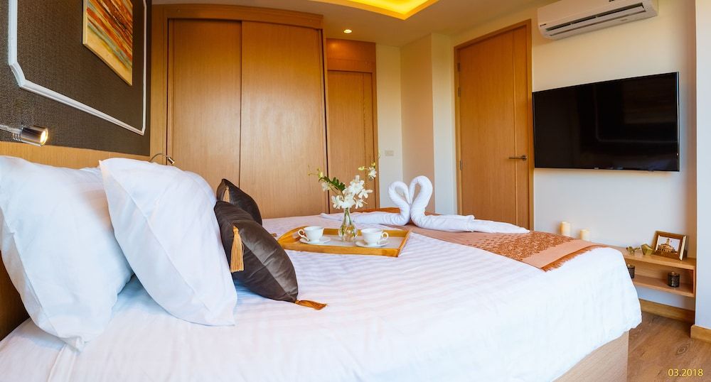 undefined Aristo Beach by Holy Cow 513 8