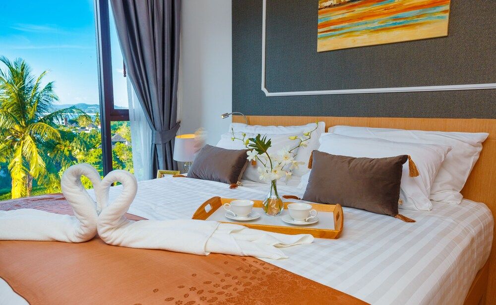 undefined Aristo Beach by Holy Cow 513 10