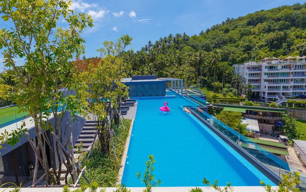 undefined The Aristo Beach Front 713 by Holy Cow 7