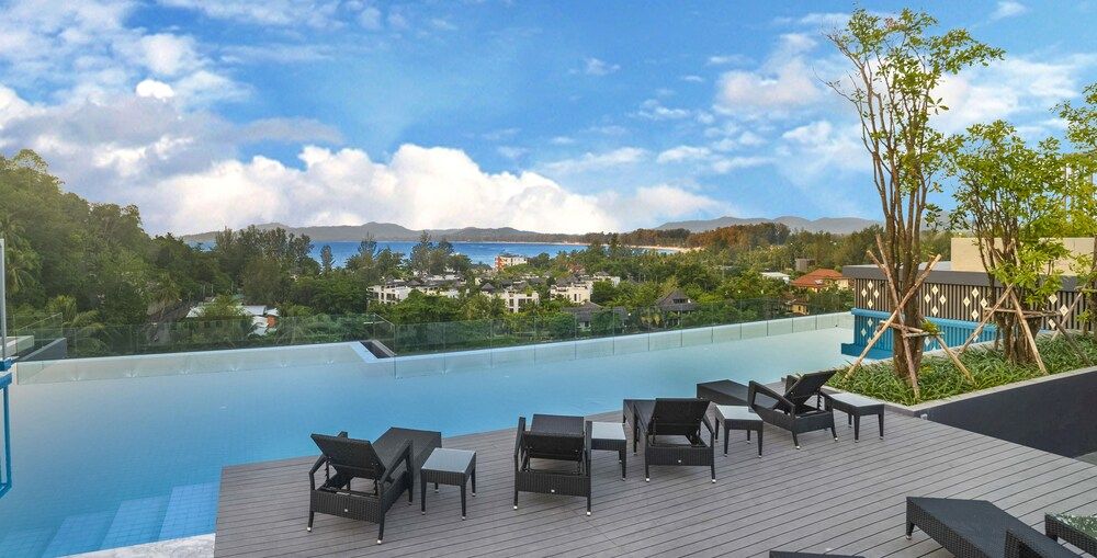 undefined The Aristo Beach Front 713 by Holy Cow 3