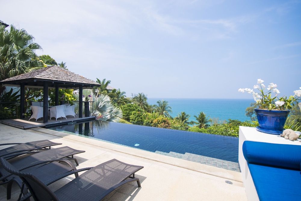 undefined Spacious 5-Bedroom Surin Beach Villa 4