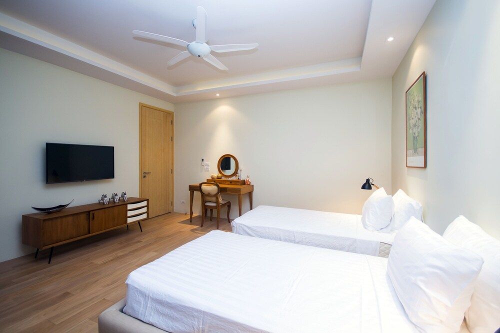 undefined Luxury Hillside Residence at Bangtao 9