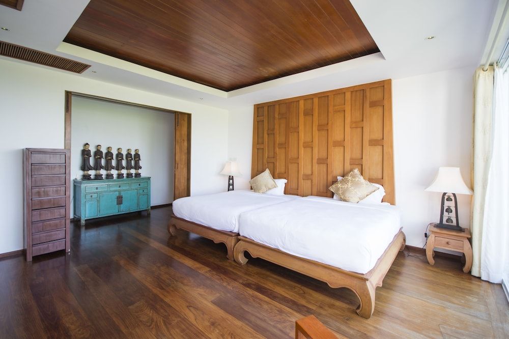 undefined 4-BR Seaview Villa with Large Pool at Surin Beach 5