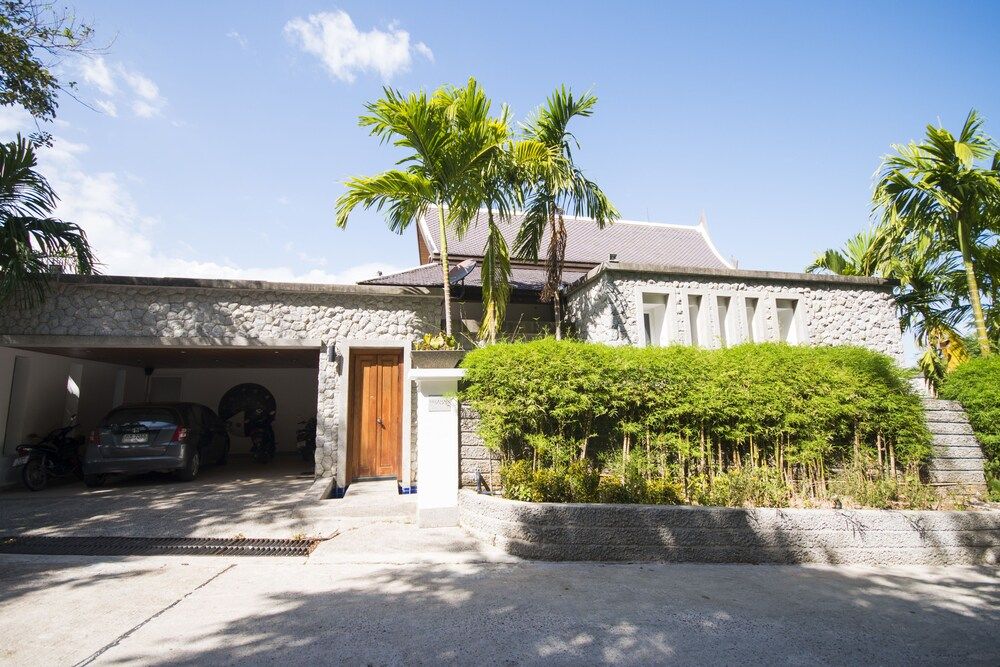 undefined 4-BR Seaview Villa with Large Pool at Surin Beach 2