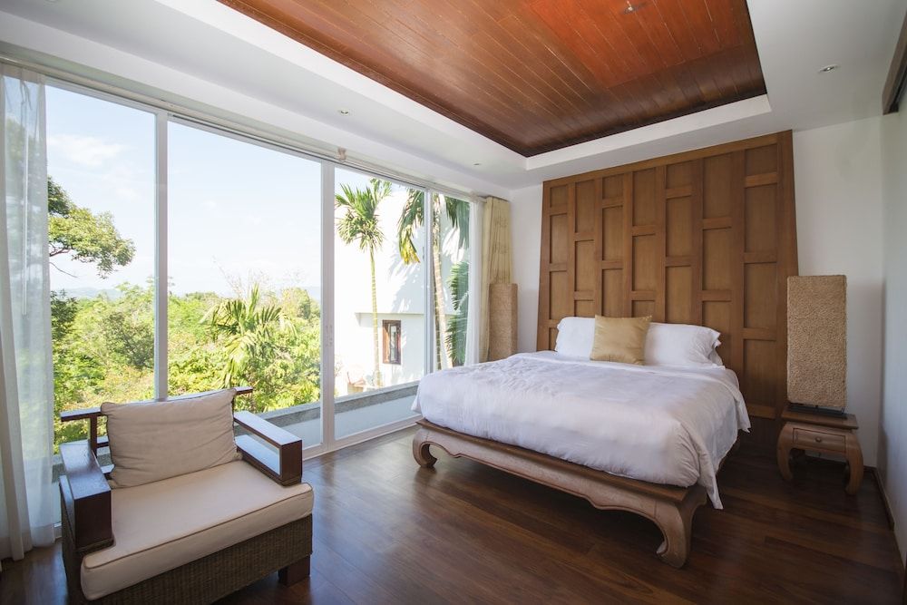 undefined 4-BR Seaview Villa with Large Pool at Surin Beach 4