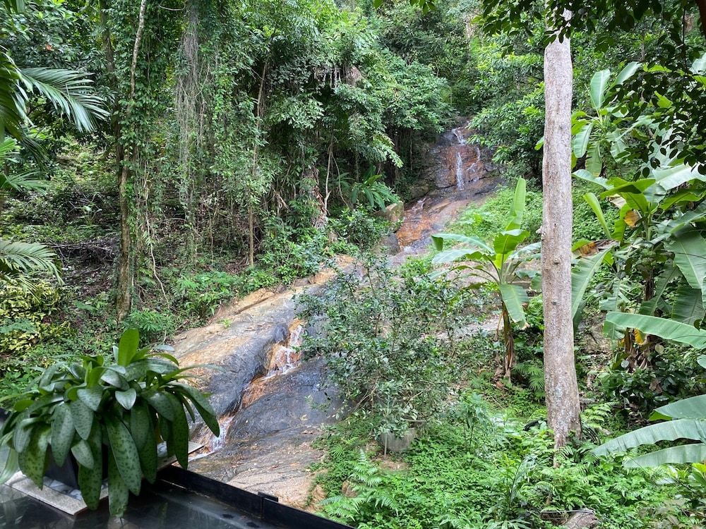 undefined Nua Tone Resort & Cafe 8