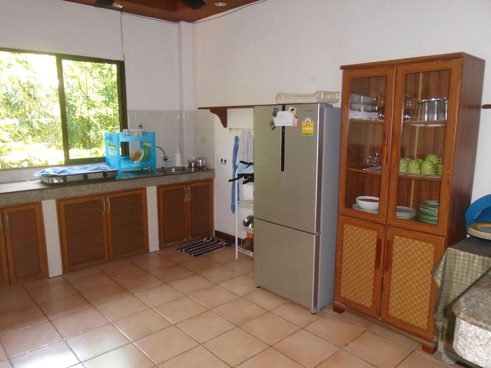 Baan Coconut Standard Room 4