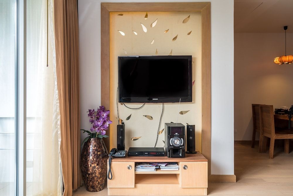 BangTao Beachfront by Lofty Family Apartment, Balcony, Ocean View 13