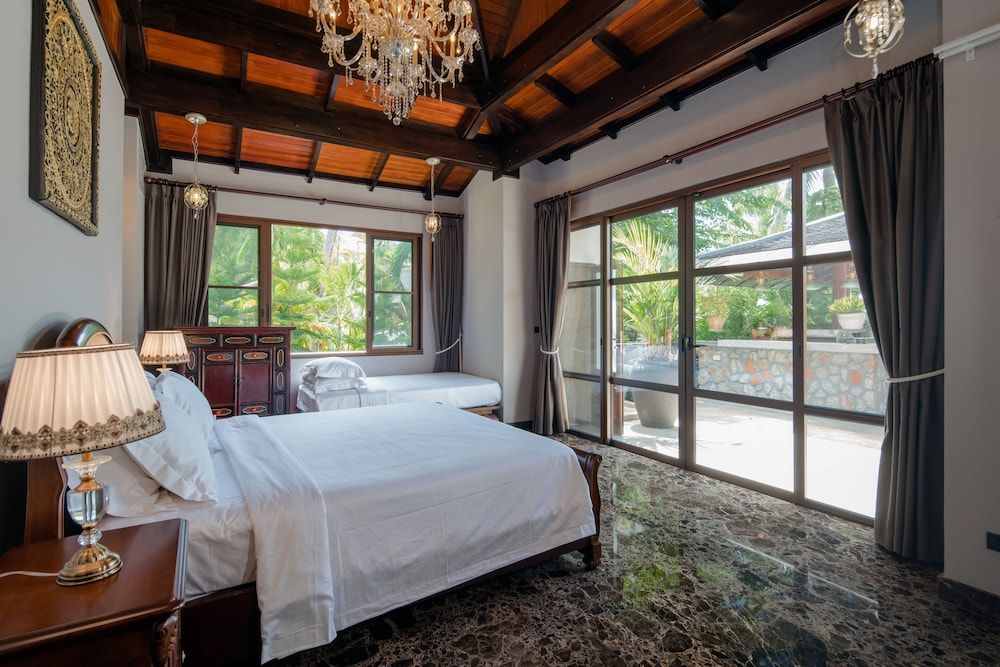 undefined Classy 4-BR Seaview Villa at Surin Beach 8