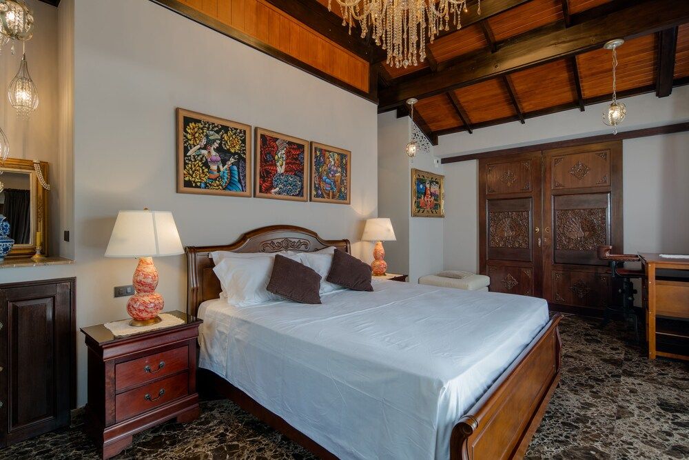 undefined Classy 4-BR Seaview Villa at Surin Beach 10