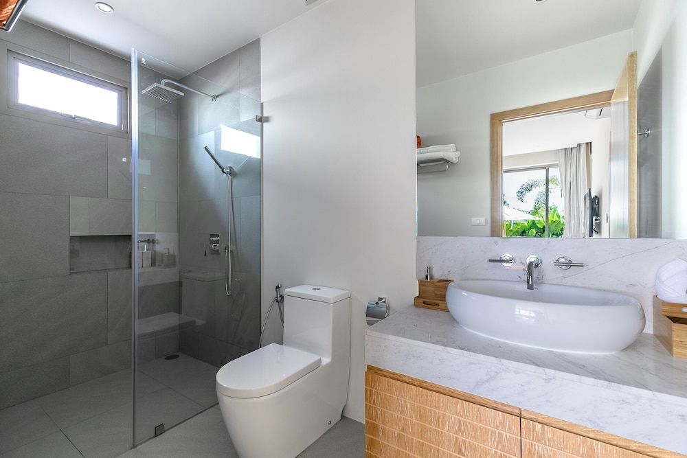 undefined Modern 3BR Villa with Private Pool & BBQ 9