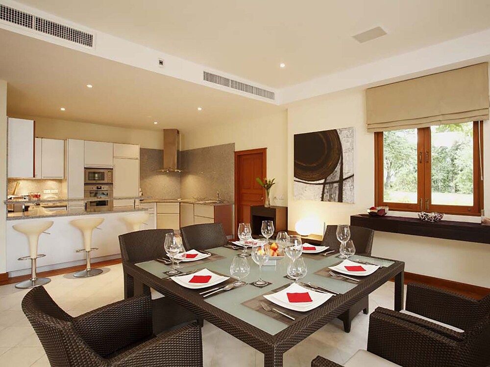 undefined Laguna Waters 3