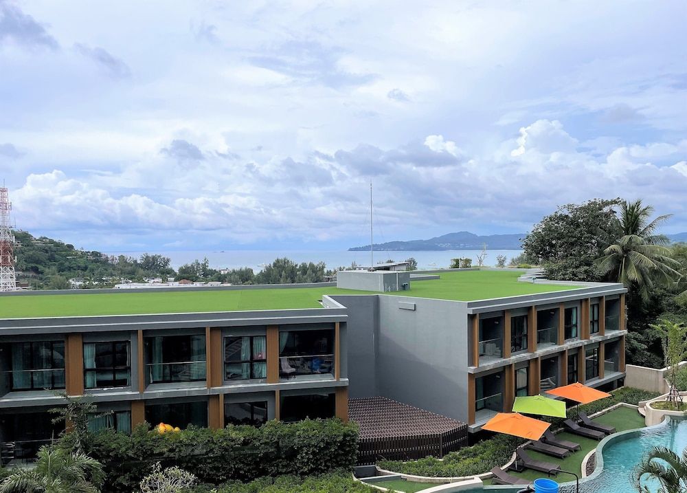 Mida Grande apartment by Lofty Comfort Apartment, 1 Queen Bed, Ocean View 7