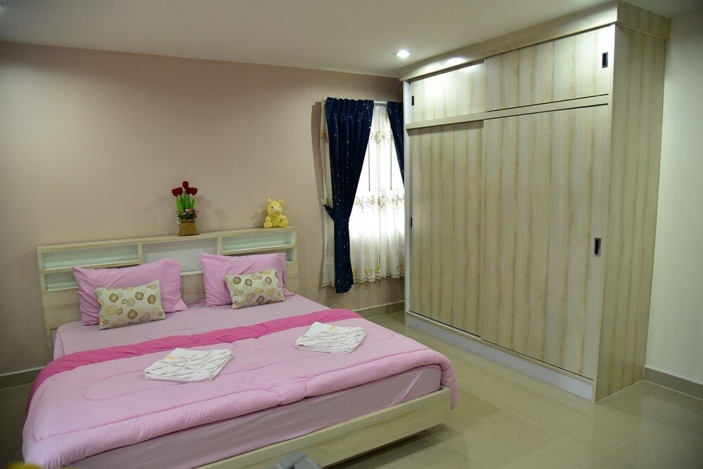 undefined Wisdom Place 8