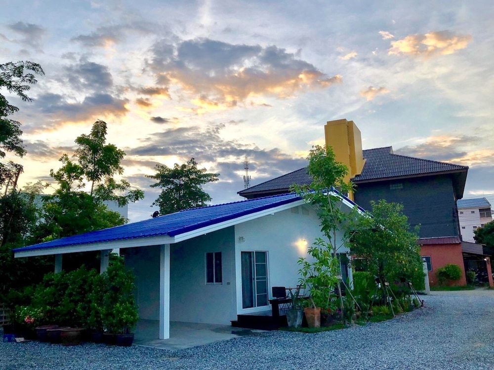 undefined HomeMi Houses Homestay