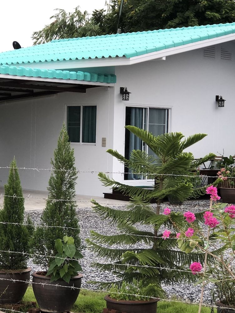 undefined HomeMi Houses Homestay 2