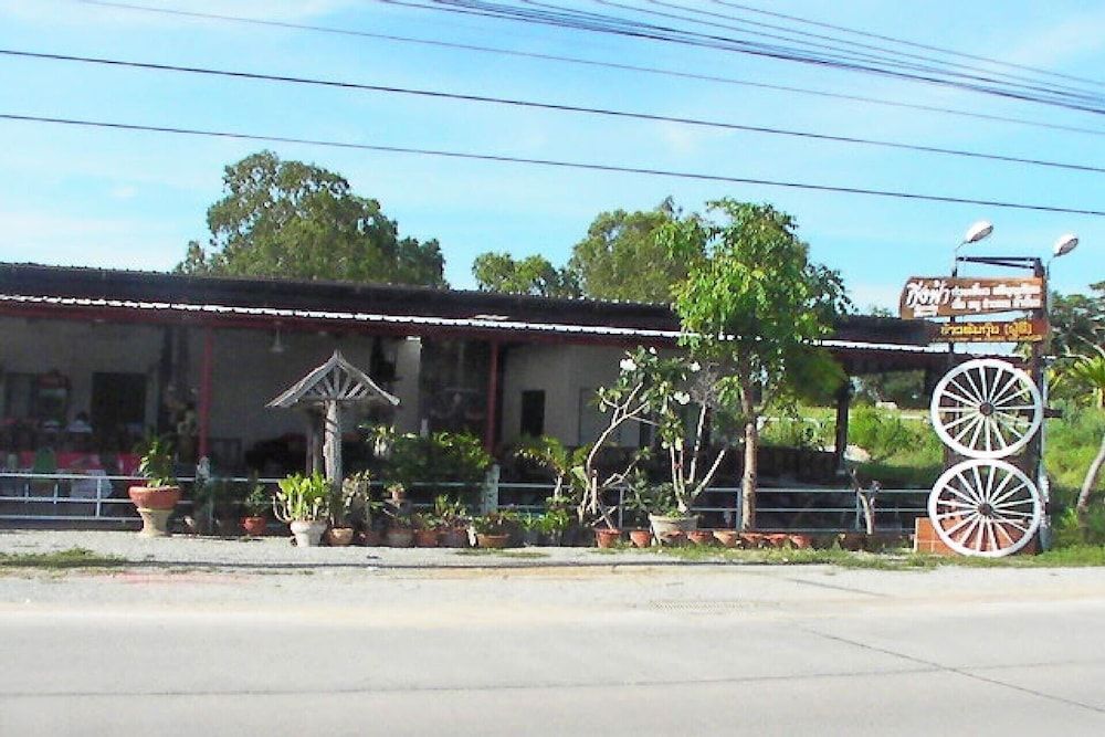 undefined OYO 1063 Kingfha Resort