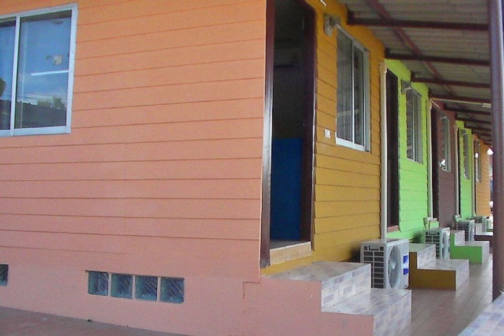 undefined OYO 1063 Kingfha Resort 3