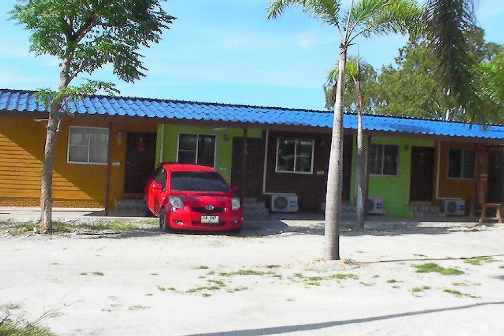 undefined OYO 1063 Kingfha Resort 6