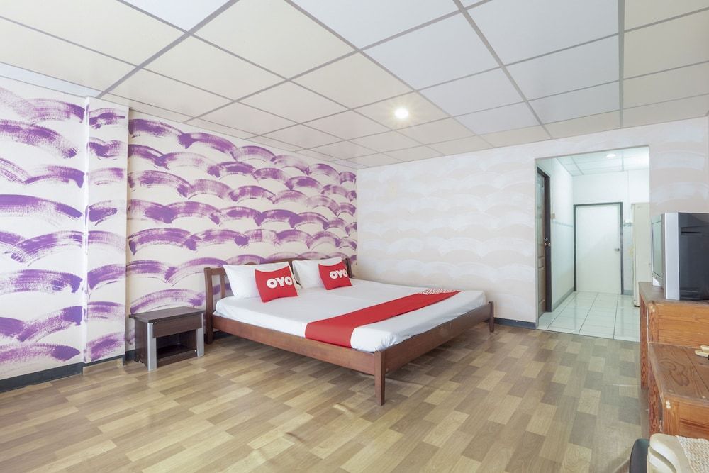 undefined OYO 1152 Hongpak Mint 8