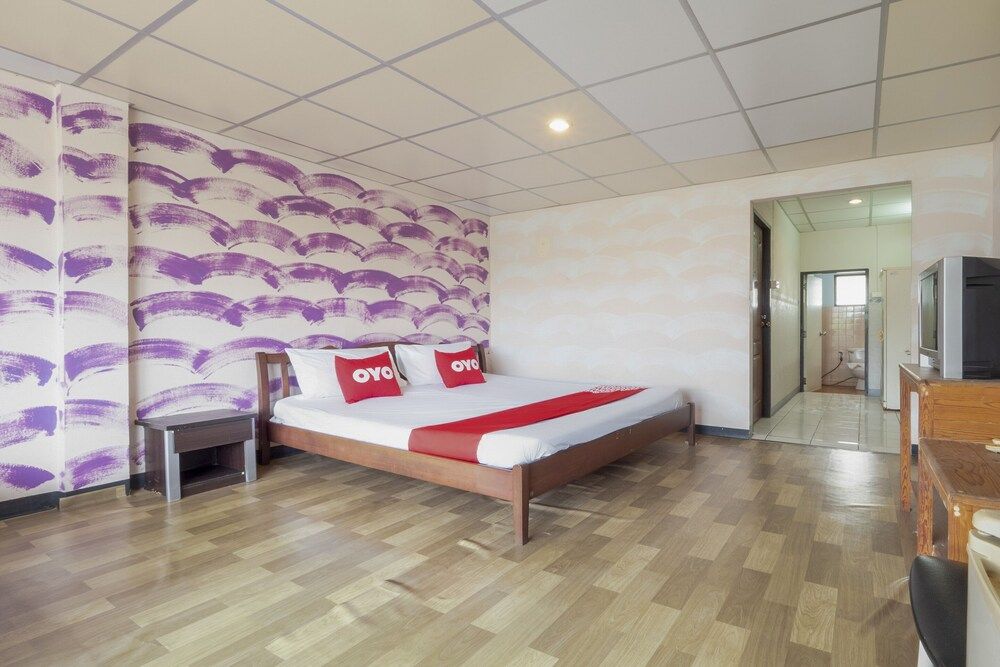 undefined OYO 1152 Hongpak Mint 9