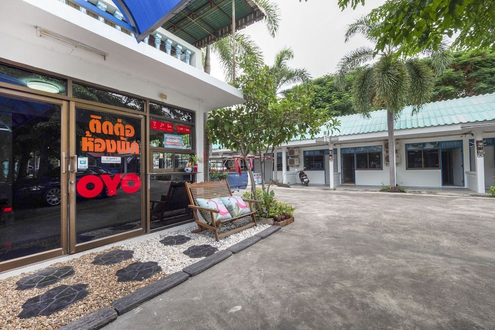 undefined OYO 75322 Tha Burapa Resort Bangsaen 2