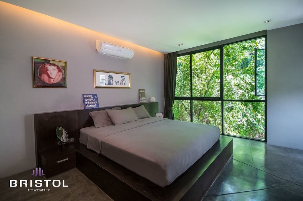 undefined State Of The Art 4 Bedrooms Sea View Pool Villa by Bristol 3