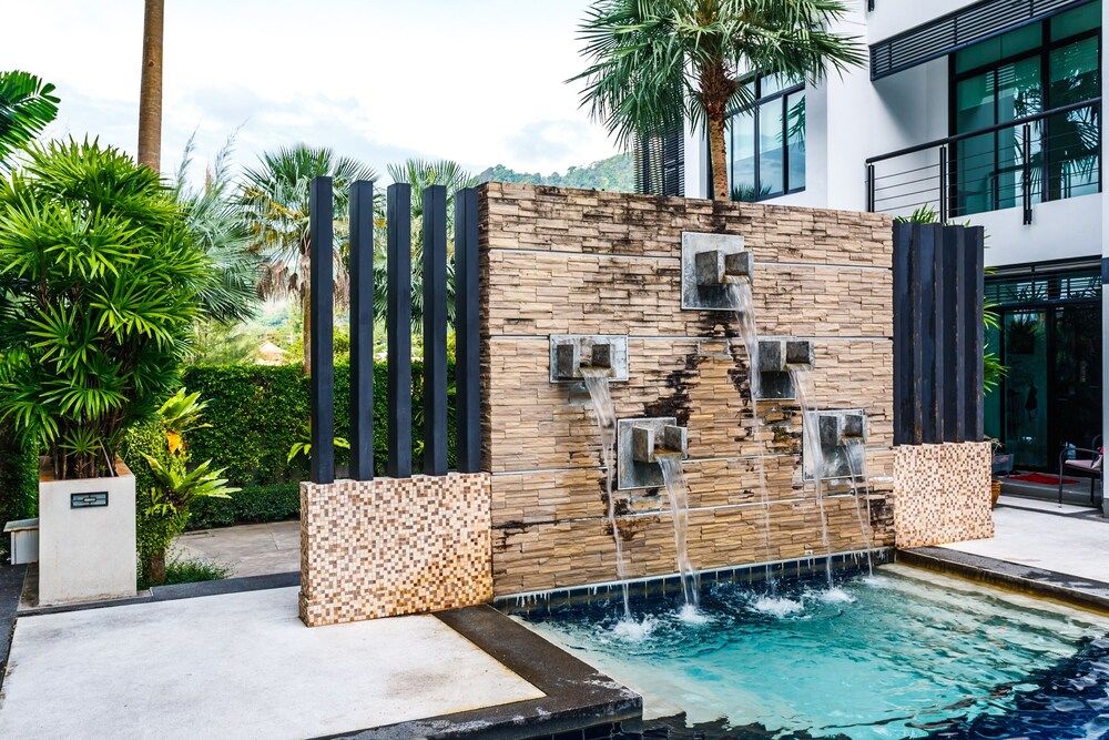 undefined Kamala Regent by Lofty