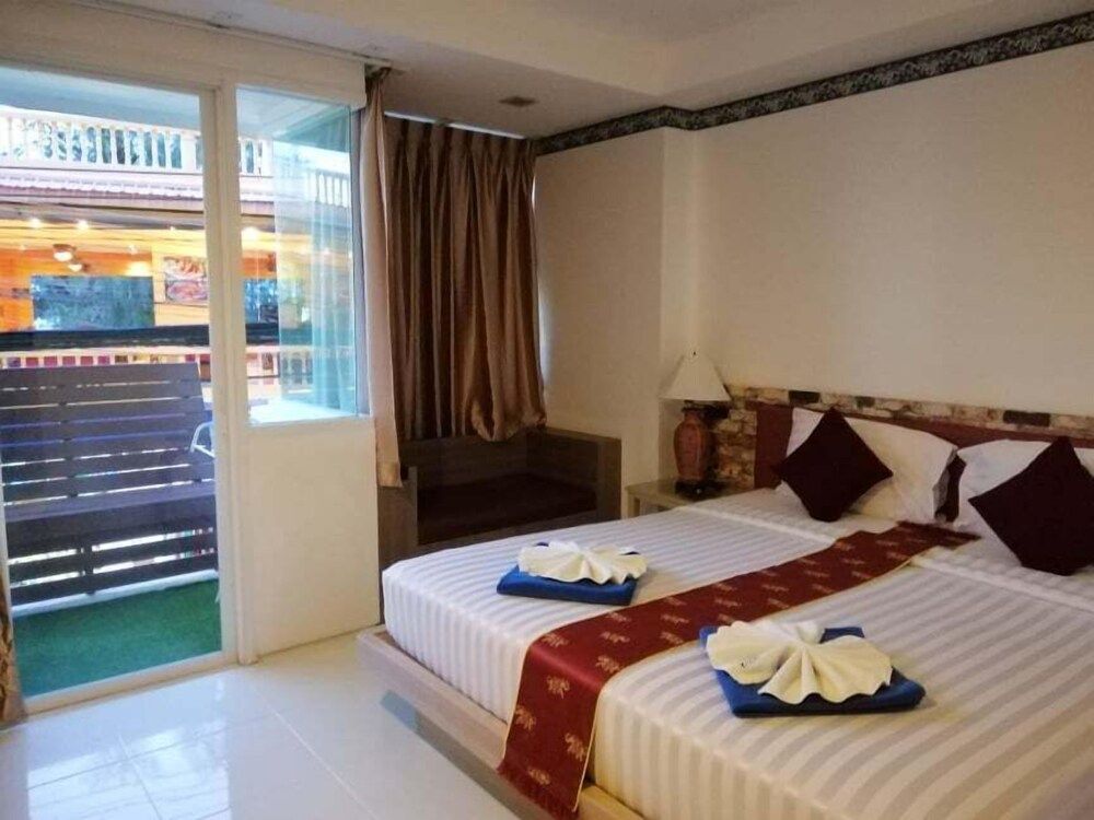 undefined Kamala 555 5