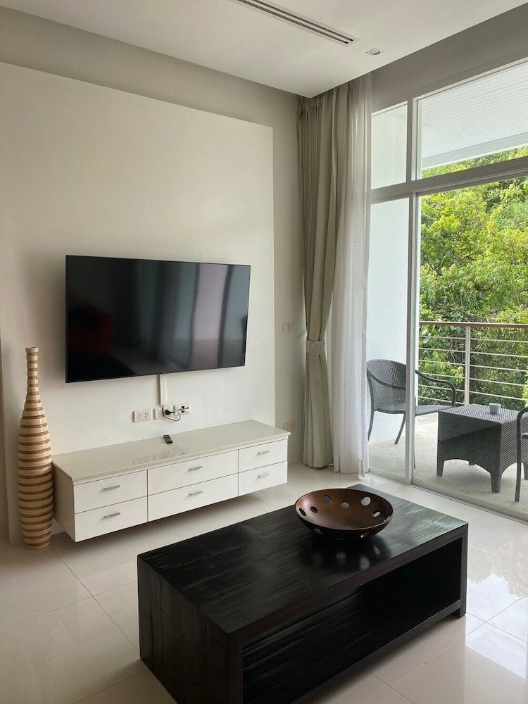 The Kamala Falls Residence Standard Apartment, 1 Bedroom, Terrace, Mountain View 13