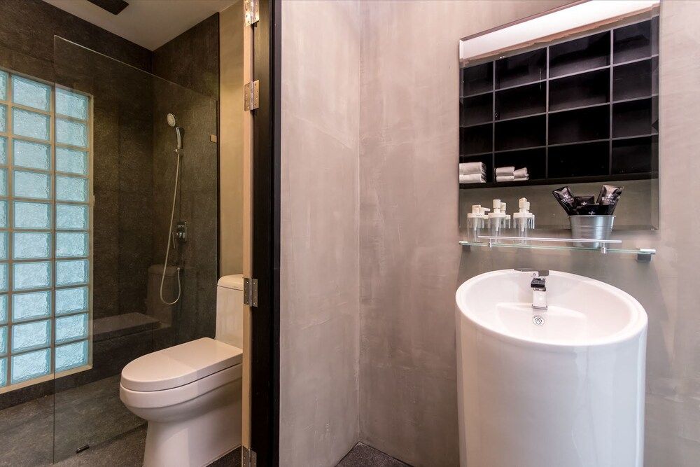 Modern Property Nearby Kamala Beach W Pool Luxury Villa, Garden View, Poolside 10