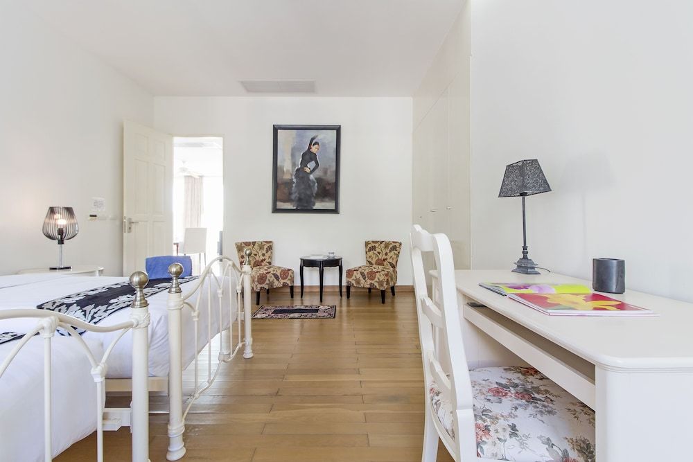 Kamala Condominium by A Prime Property 3 Bedrooms Condo 16