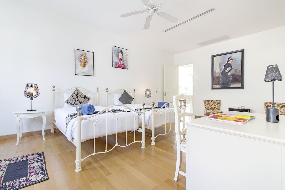 Kamala Condominium by A Prime Property 3 Bedrooms Condo 14