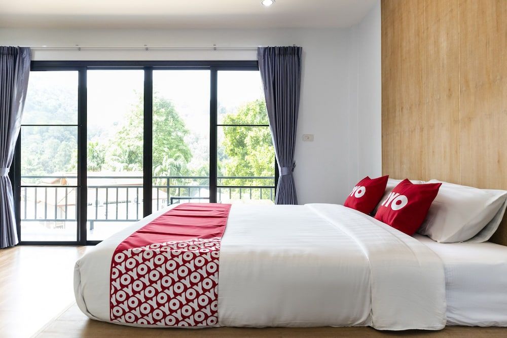 OYO 744 @Home Kamala Hills Deluxe Double Room 7